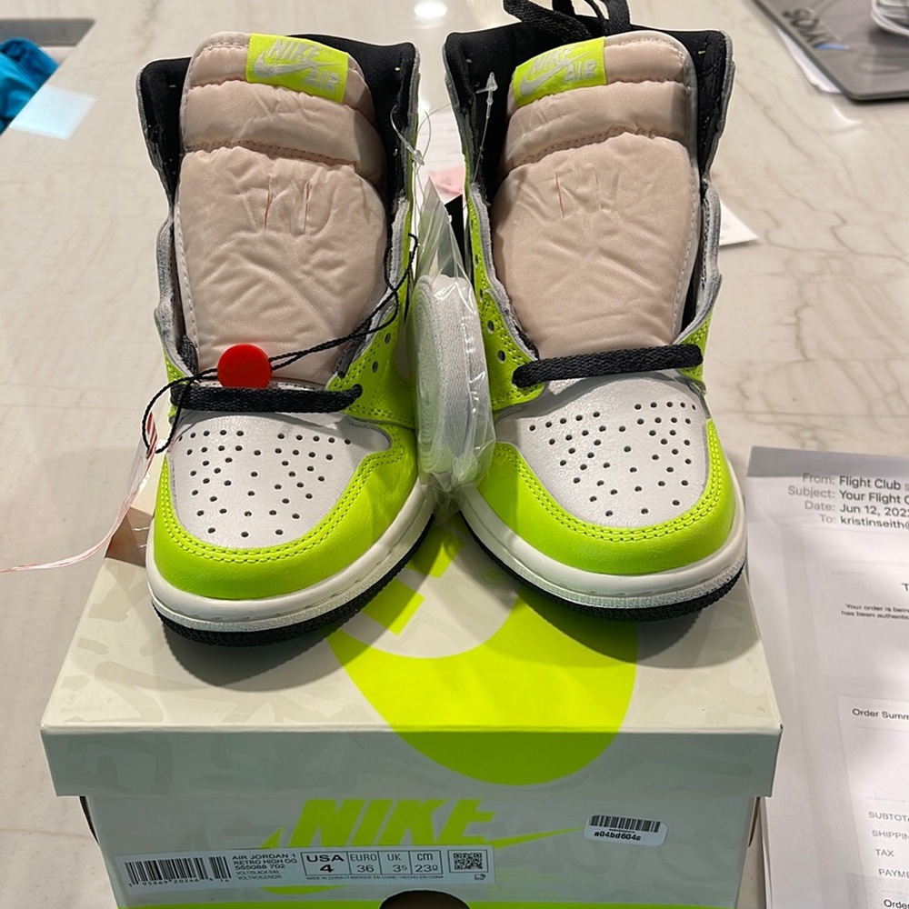 Air Jordan 1 Retro High OG ‘Visionaire’